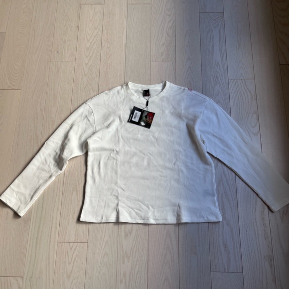 Derschutze “Blossom” Waffle Longsleeve (BRAND NEW) - Picture 4 of 5